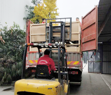 成都麻豆免费电影网設備廠樣品裝車圖