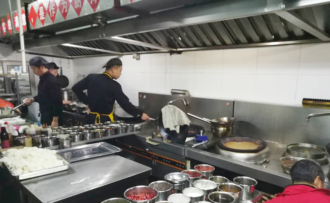 塔子山食堂麻豆免费电影网設備項目