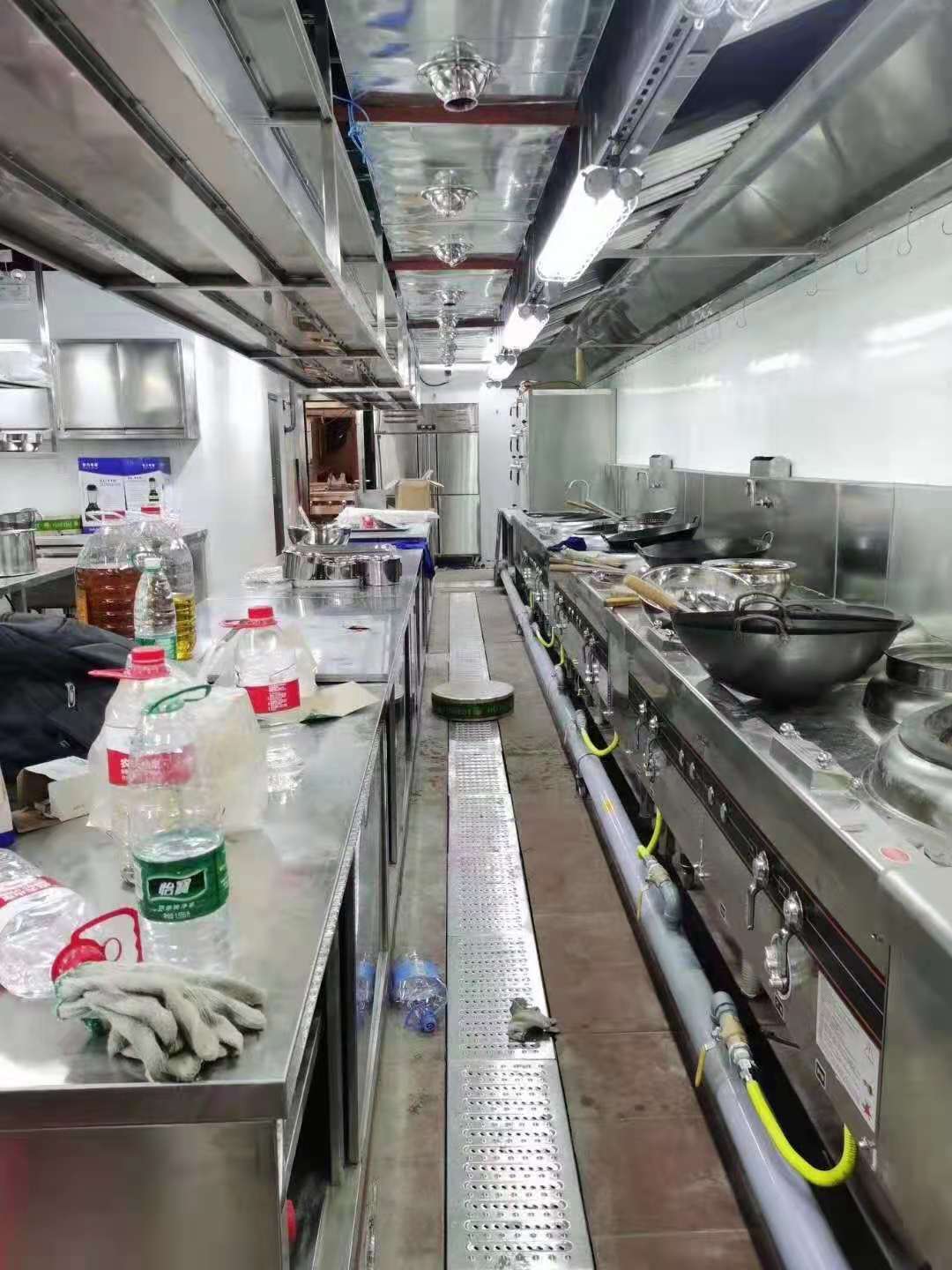 學校食堂麻豆免费电影网設備2