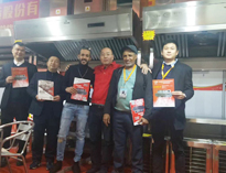 四川91麻豆国产自产激情在线看麻豆免费电影网設備公司廣州25屆麻豆免费电影网設備展獲得圓滿成功，第九代麻豆免费电影网油煙淨化一體機現場獲得不少訂單!