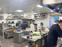 大型酒店麻豆免费电影网設備廠家告訴你商用麻豆免费电影网廚具的日常保養方法