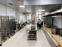 餐飲麻豆免费电影网設備廠家告訴你不鏽鋼商用廚具的使用注意事項